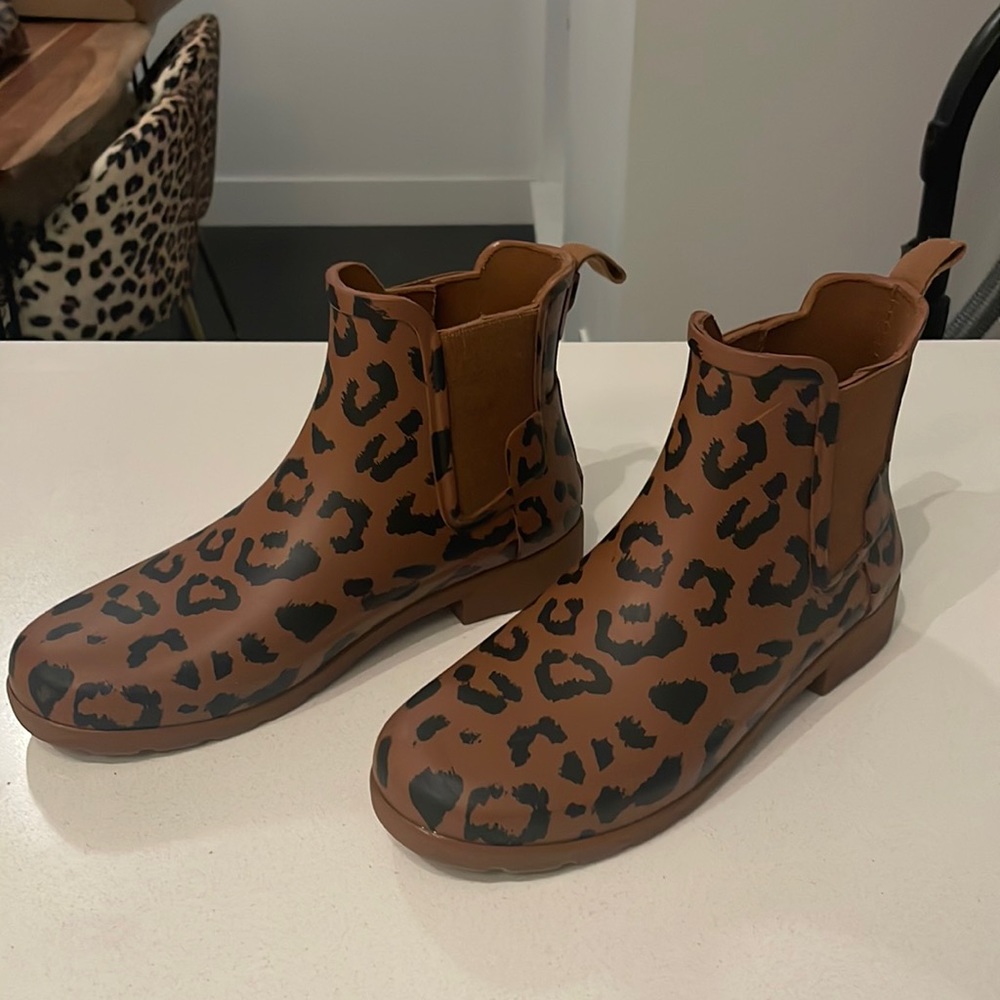 Leopard Hunter Boots